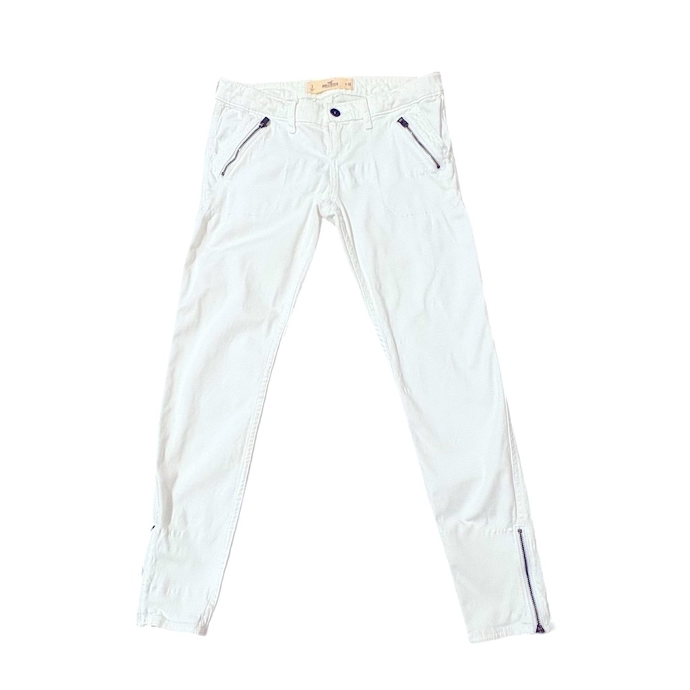 Hollister White Skinny Pants with Textured Fabric and Ankle Zippers -Size 26